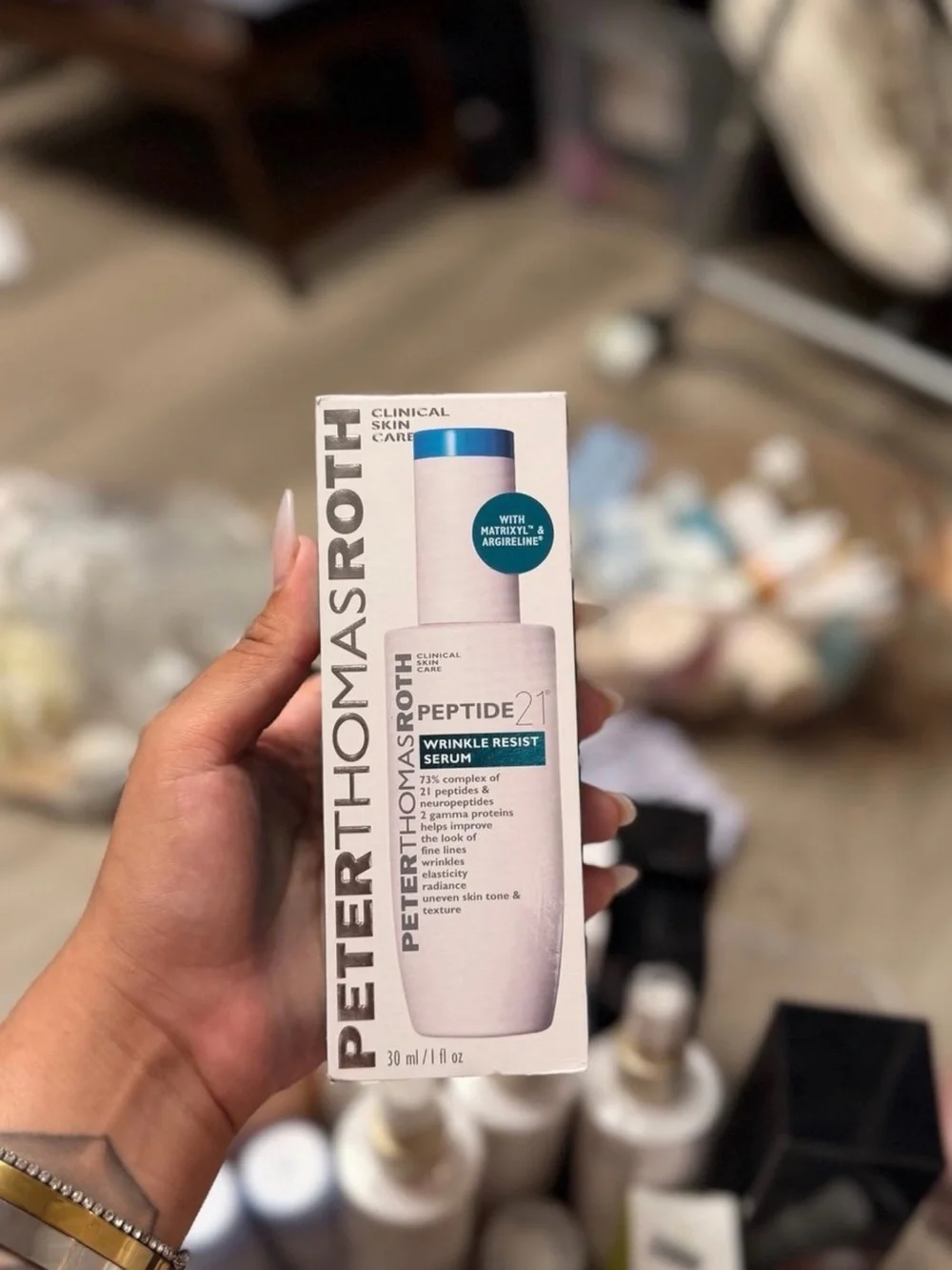 Peter Thomas Roth White and Blue Peptide Wrinkle Resist Serum Packaging